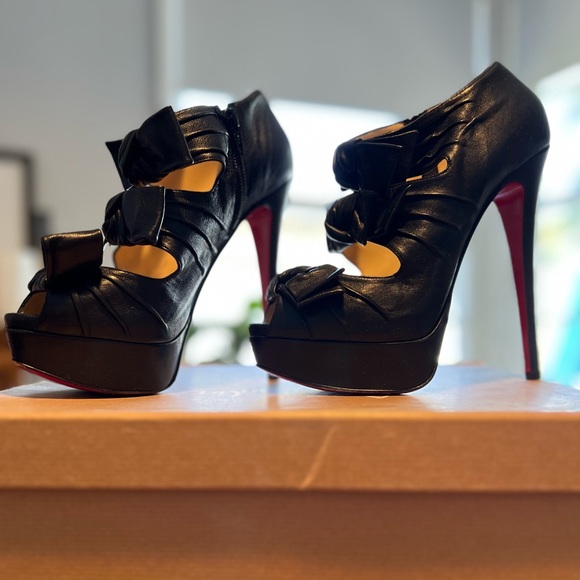 Christian Louboutin Madame Butterfly 🦋 - Picture 8 of 10